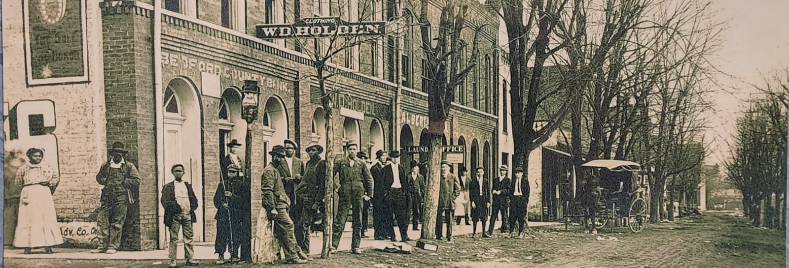 Historic photograph of Wartrace, from the town archives (2 of 8)